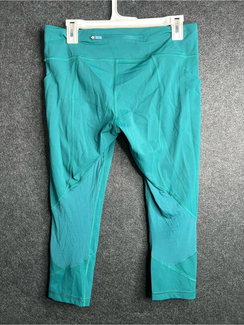 Lululemon Pace Rival Crop Full-On Luxtreme 22
